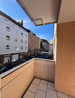 Sehr schöne Wohnung im ersten Obergeschoss, zentral und ruhig - Hildesheim