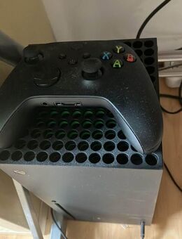 XBox Series X mit Controller - Velden (Regierungsbezirk Niederbayern)