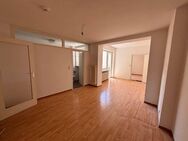Charmante 2-Zimmer-Wohnung mit Balkon in zentraler Lage - München
