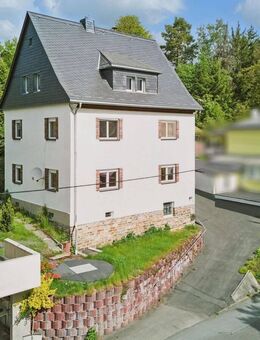 Massives Haus mit Dachterrasse, großem Nebengelass, vielen Gestaltungsmöglichkeiten - Gornsdorf