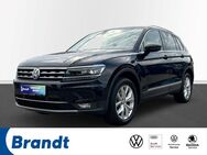 VW Tiguan, 2.0 TDI Highline, Jahr 2020 - Bremen