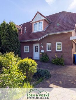 GEPFLEGTE DOPPELHAUSHÄLFTE MIT GARAGE UND CARPORT! - Norden