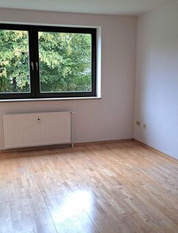 Wohnung mit Balkon und Blick ins Grüne - Altenholz