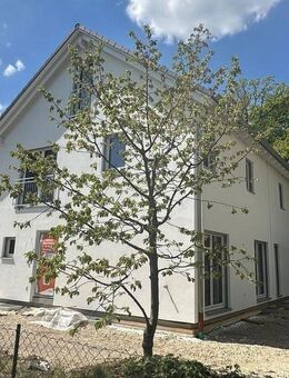 Bezugsfertig im Herbst: Modernes Wohnen im Grünen - Vaterstetten