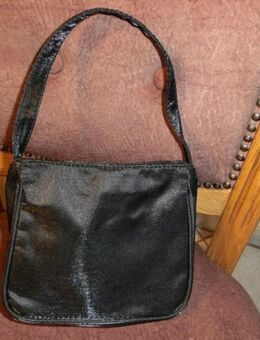 Handtasche im Miniformat / schwarz / NEU / Schimmereffekt - Duisburg