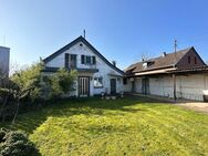 Einfamilienhaus mit viel Potenzial und freiem Bauplatz in Willich-Anrath - Willich