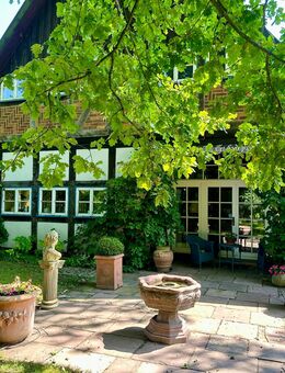 Tolles Fachwerk-Ensemble auf traumhaftem Grundstück in Isernhagen HB - Isernhagen
