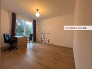 IMMOBERLIN.DE - Komfortable Wohnung im KfW-55-Haus mit Balkon & Loggia beim Ortskern nahe WISTA - Berlin