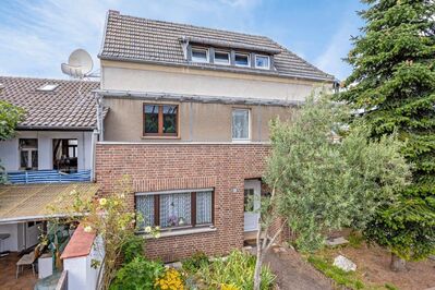 Zweifamilienhaus teilweise modernisiert mit Garagenhof zum Wohnen u. Arbeiten Mehrgenerationen 226m²