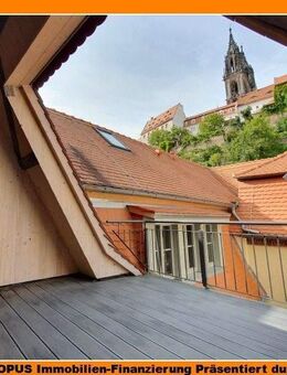 Einzigartige Dachgeschoss-Wohnung mit großer Wohnküche und Dachterrasse - Meißen