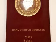 Gedenkprägung - Hans-Dietrich Genscher - mit 24 Karat Goldveredelung – - Mönchengladbach