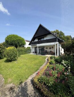 Schönes Einfamilienhaus in Celle-Lachtehausen - Idyllisches Wohnen am Naturschutzgebiet mit Bach - Celle