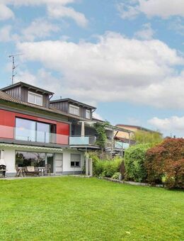 Exklusive Villa mit Schreinerkunst, luxuriöser Ausstattung und traumhaftem Gartparadies - Burtenbach