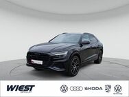 Audi Q8, 55 TFSI e qu S LINE, Jahr 2021 - Darmstadt