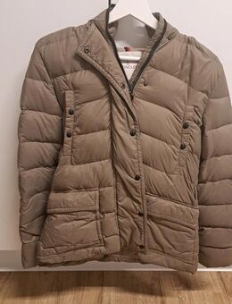 Original Moncler Daunenjacke – Mattes Braungrau – Größe S (DE 36) - Würzburg