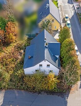 Charmantes Einfamilienhaus mit solider Basis und viel Potenzial zur freien Gestaltung - Neustadt (Waldnaab)