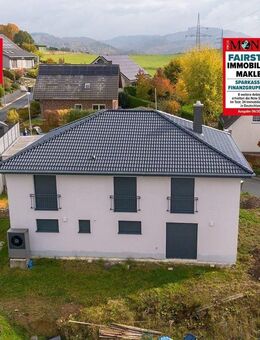 Top moderne Stadtvilla mit Doppelgarage in begehrter Lage, Energie A+ - Werdohl