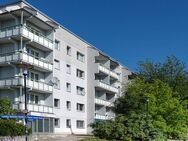 Ihre Familienwohnung mit tollem Ausblick vom Balkon. - Halle (Saale)