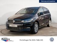 VW Touran, 2.0 TDI Highline, Jahr 2022 - Potsdam