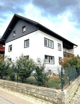 VIEL PLATZ - BAY. WALD - TOP PREIS - MEHRPARTEIENHAUS - Böbrach