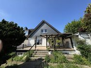 Ein-/Zweifamilienhaus in einer ruhigen und schönen Umgebung nahe Ortzentrum. Provisionsfrei. - Stockelsdorf