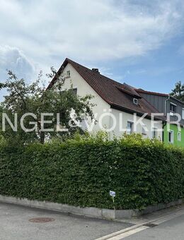 RESERVIERT !!! Sofort verfügbare und renovierte Doppelhaushälfte auf großzügigem Eckgrundstück in idyllischer Lage - Hilpoltstein