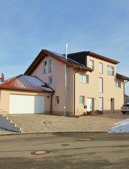 Junges Einfamilienhaus mit viel Platz und Vermietungsmöglichkeit in toller Lage! - Mahlstetten