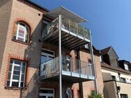 Sanierte 3,5 Zi Altbauwohnung mit Balkon WG geeignet - Erlangen