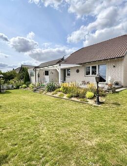 JÜCHEN-OTZENRATH ATTRAKTIVER BUNGALOW MIT GROßER AUSBAURESERVE! - Jüchen