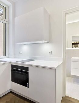 Altbauflair in neuer Eleganz - Wohnen mit Charakter+EBK - Stuttgart