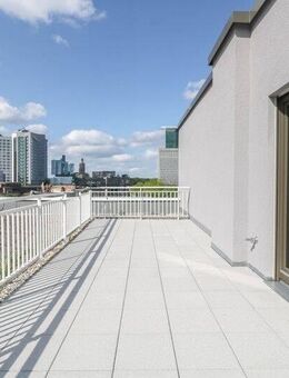 Penthouse-Flair mit sonniger Dachterrasse - exklusive 3-Zi.-Wohnung im neuen KARO & GOLD! - Frankfurt (Main)