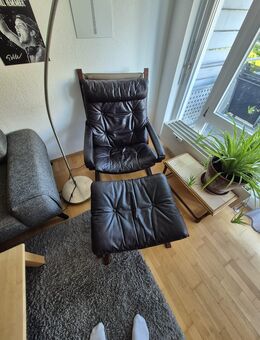 Designer Sessel Mahagoni mit Hocker - Neckarwestheim
