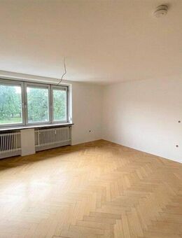 2. Obergeschoss: 4-Zimmer-Wohnung mit Balkon - Kaufbeuren