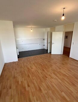 Helle 4-Zimmer-Wohnung mit atemberaubendem Ausblick in Mönchengladbach - Mönchengladbach