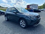 Seat Arona, 1.0 TSI FR PARKLENK FRONT LIGHT SPRACHSTEUERUNG, Jahr 2023 - Boxberg (Baden-Württemberg)