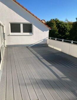 2 Zimmer Wohnung mit großer Dachterrasse - Bitterfeld-Wolfen