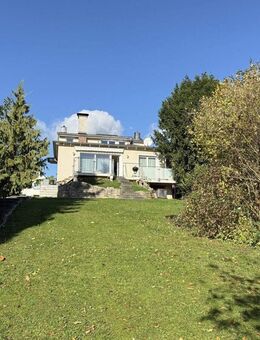 Saniertes Einfamilienhaus in wunderschöner Lage mit sehr großem Grundstück - Nidderau