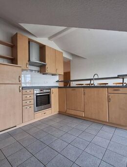 Charmante 3-Zimmer-Wohnung mit 2 Balkonen in Bremen Ostertor - Bremen