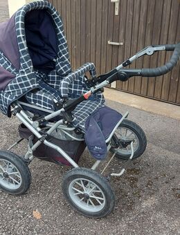 Kinderwagen mit Tragetasche zu verschenken - Bad Wildbad Zentrum