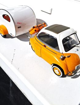 Modellauto 1:18--2 x Revell--Isetta mit Wohnwagen 1x OVP - Meckenheim