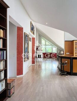 *** Wohnen wie im Loft - aussergewöhnliche Dachgeschosswohnung mit Hobbyraum in Waldtrudering *** - München