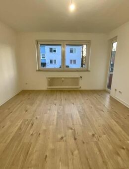 Neuer Laminatboden: Erdgeschosswohnung an der Kahlertstraße frei! - Gütersloh