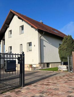 Kernsaniertes Einfamilienhaus mit hochwertiger Ausstattung & großem Carport in Toplage zwischen Erfurt und Gotha - Drei Gleichen