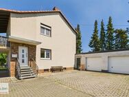 +2 MIN BIS L-REMICH: ZWEIFAMILIENHAUS / 190 M² WFL. / 2 GARAGEN / 12 AR - Perl