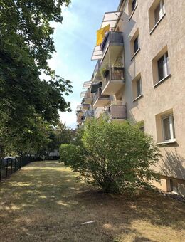 Familien und WGs aufgepasst! Schöne 3-RW mit Balkon zu vermieten! - Halle (Saale)