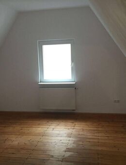 Charmante Altbauwohnung mit Skyline - Blick in ruhiger Wohnlage - Frankfurt (Main)