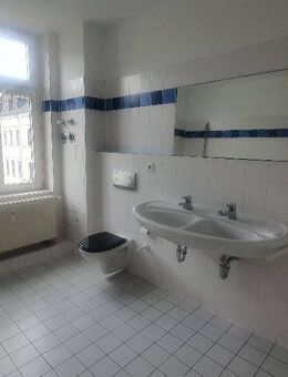 Zentrum Brühl 2 Zimmer mit großem Badezimmer - Chemnitz