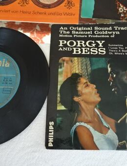 Schallplatten.alt.Singles-ca.St-45-alle.noch.funktionsfähig.abspielbar.ohne Beschädigungen,zTmit Hüllen - Bonn