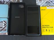Verkaufe ein Samsung Galaxy Z Flip6 256 GB 12 GB - Berlin Marzahn-Hellersdorf