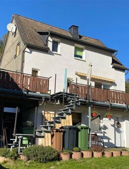 Mehrgenerationenhaus plus großem Gartenhaus u. Außenpool in Gleidorf! - Schmallenberg